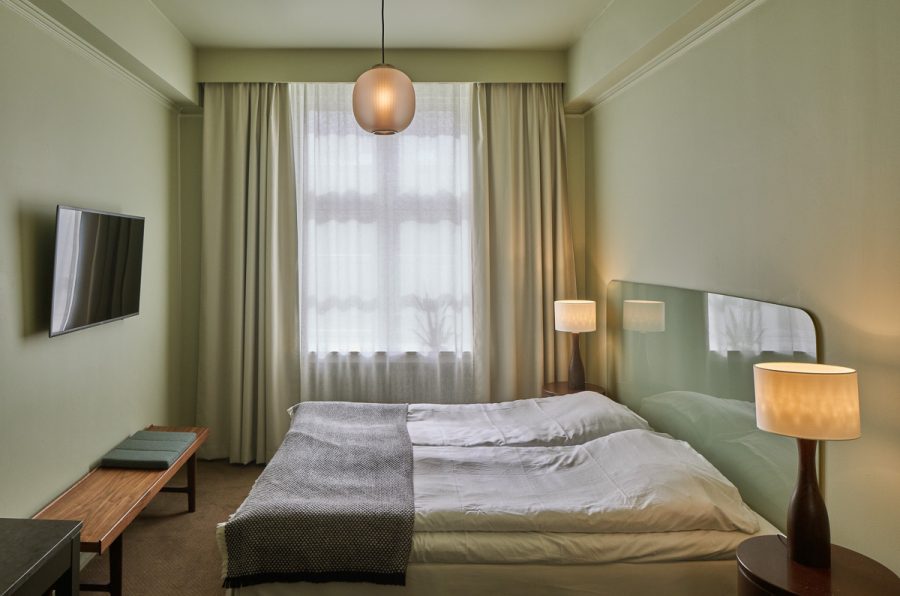 Printad matta i hotellrum på Grand Hotel Terminus i Bergen. Claesson Koivisto Rune Architects.